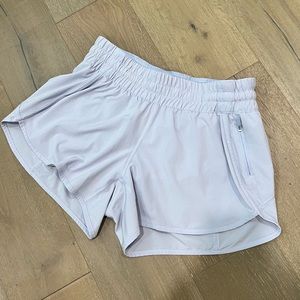Lululemon Tracker Short 4in